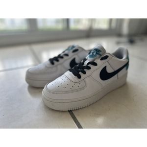 5.5 Y - Nike Air Force 1 World Wide (GS)‎ White/Black-Blue FuryShoes CN8533-100